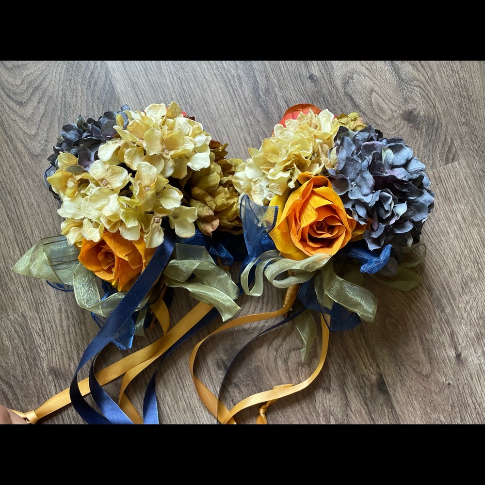 Set of 2 bridesmaids bouquets